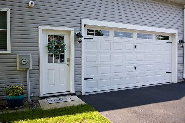 24/7 Emergency Garage Door Roller Replacement experts in Knox County County, OH